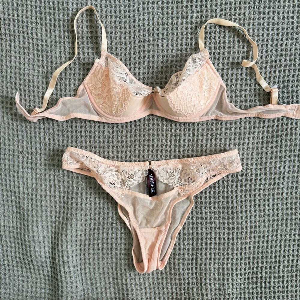 32B Lace Women's Intimate Set in Pink